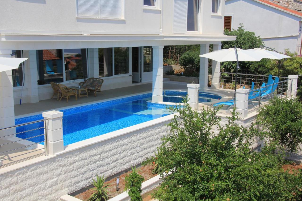 Apartmani Marelic - Sun Beach Zavalatica Exterior foto